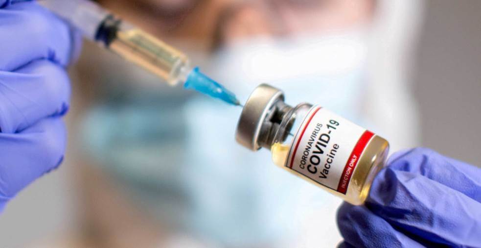 دراسة تؤكد .. الحاصلين على تطعيمات كورونا قادرين على نشر العدوى حال إصابتهم