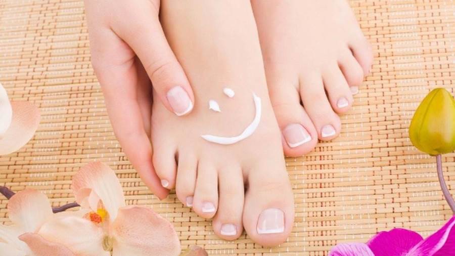كريمات القدمين لنعومة وجمال كالحري