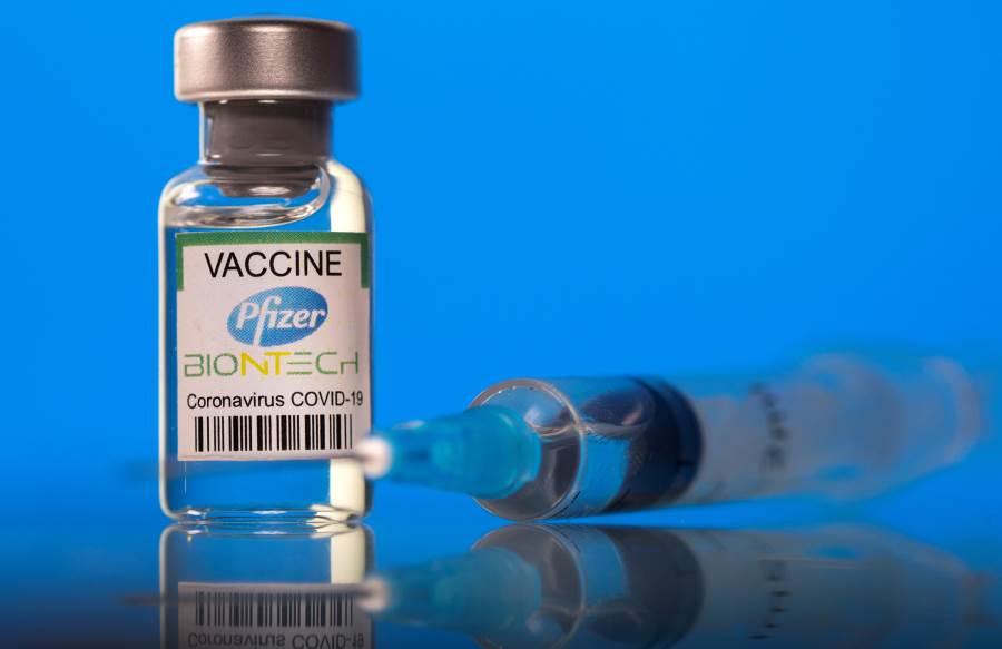 لقاح فايزر يحصل على موافقه CDC للتطعيم فى سن 16 عاما
