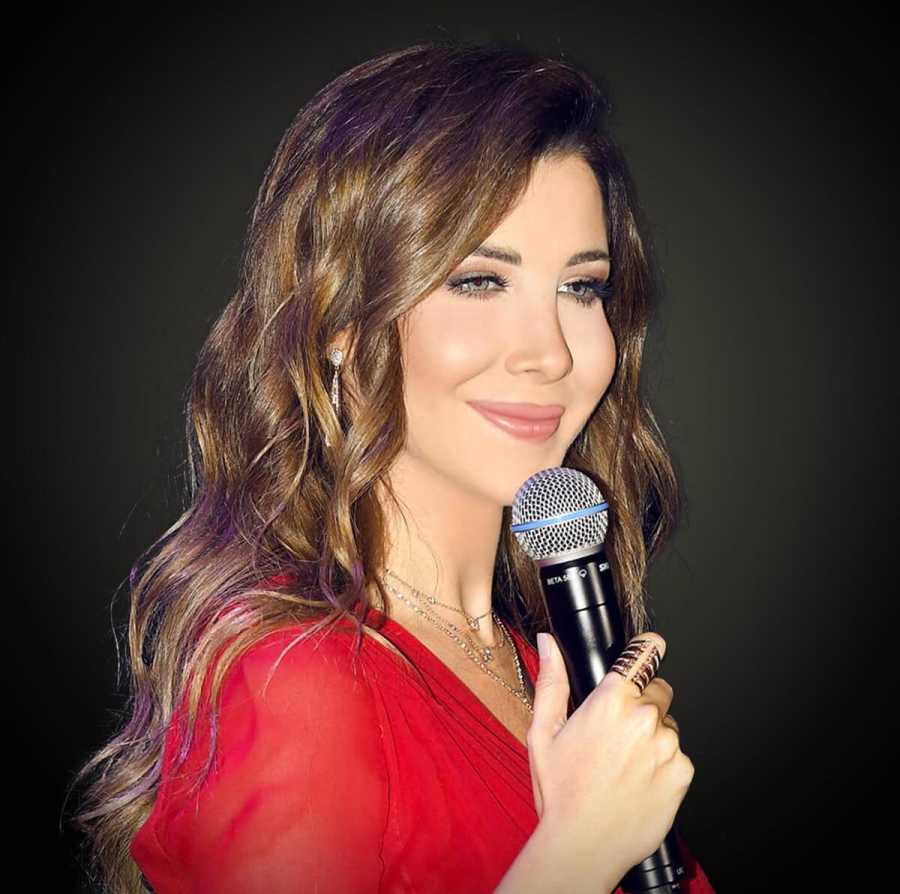 نانسي عجرم تحتفل بوصول أغنيتها "سلامات" لـ 10 ملايين مشاهدة