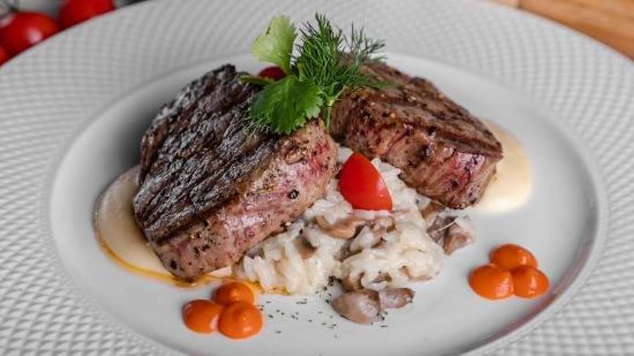 ستيك بالمشروم والكريمة