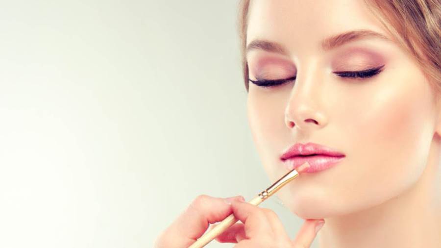 موضة المكياج