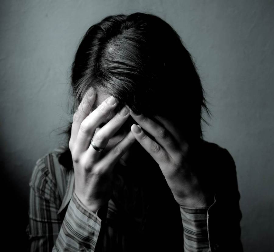 10 معلومات هامة عن الاكتئاب .. اعرفيها