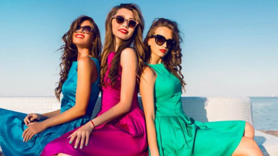 الوان ملابسك