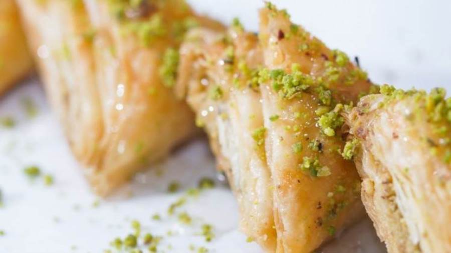 البقلاوة بالجبنة الحلوة