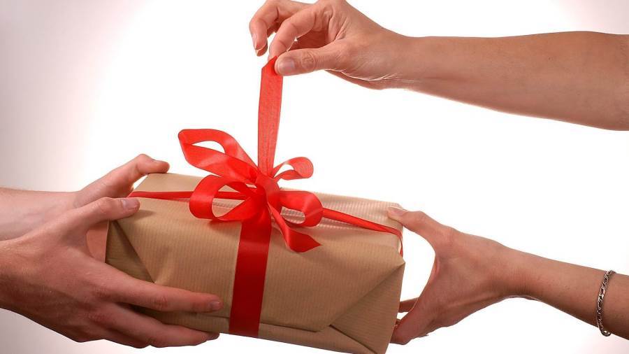 هدايا عيد الحب