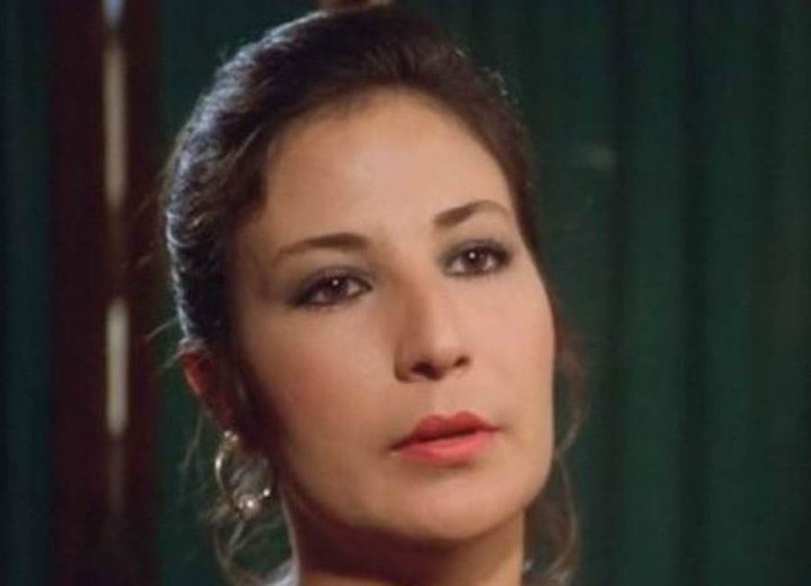 تشييع جثمان جالا فهمي من مسجد مصطفى محمود .. وجدل حول الوفاه