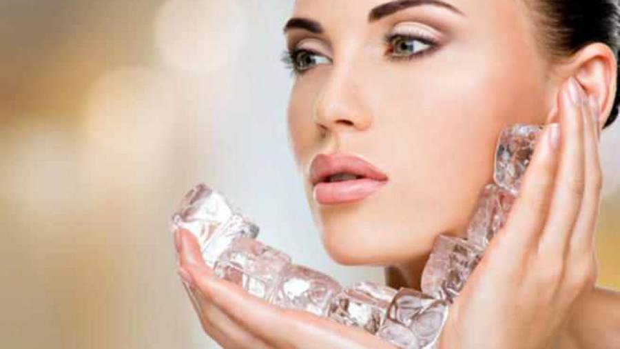 ست فوائد لفرك بشرتك بمكعبات الثلج.. تعرفي عليها