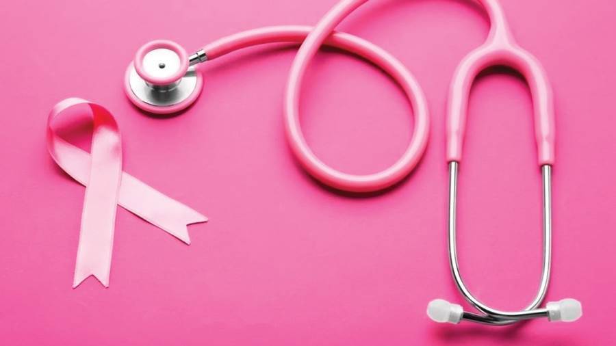 قائمة بأسوأ وأفضل الأطعمة لمريضات سرطان الثدي في أكتوبر الوردي