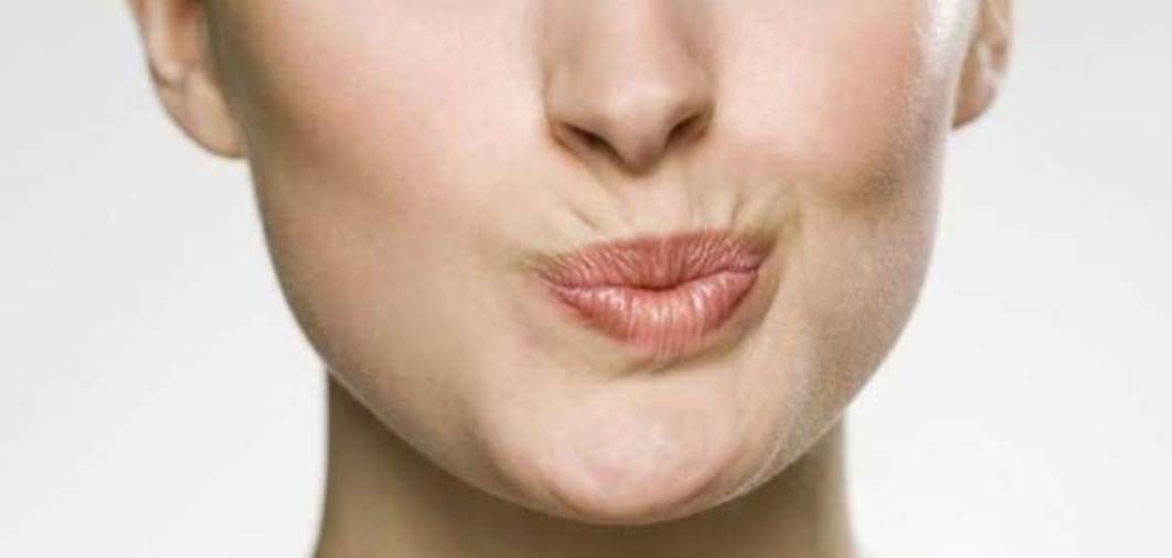 نصائح بسيطة للتخلص من التجاعيد حول الفم
