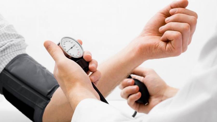 عادة يومية بسيطة تخفض ضغط الدم مثل الدواء.. ما هي؟