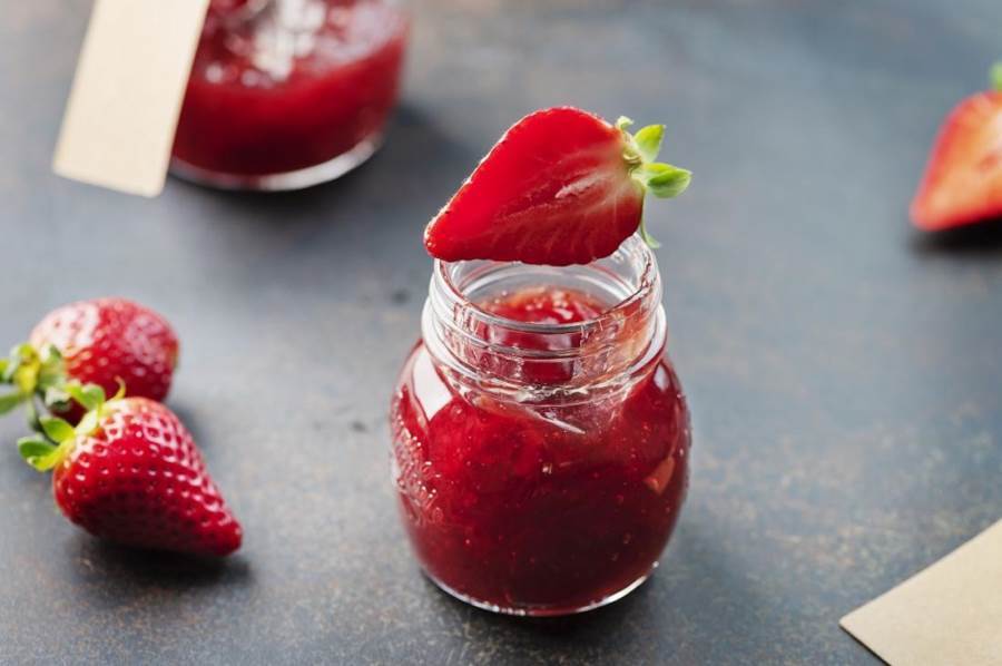 طريقة عمل مربى الفراولة بطريقة صحية مناسبة للدايت