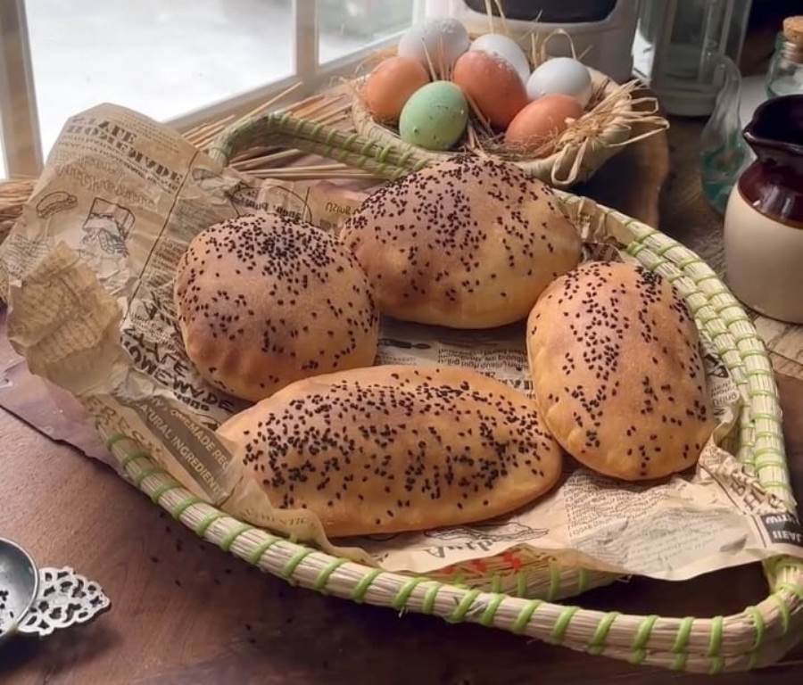 طريقة عمل خبز المحلب المصري