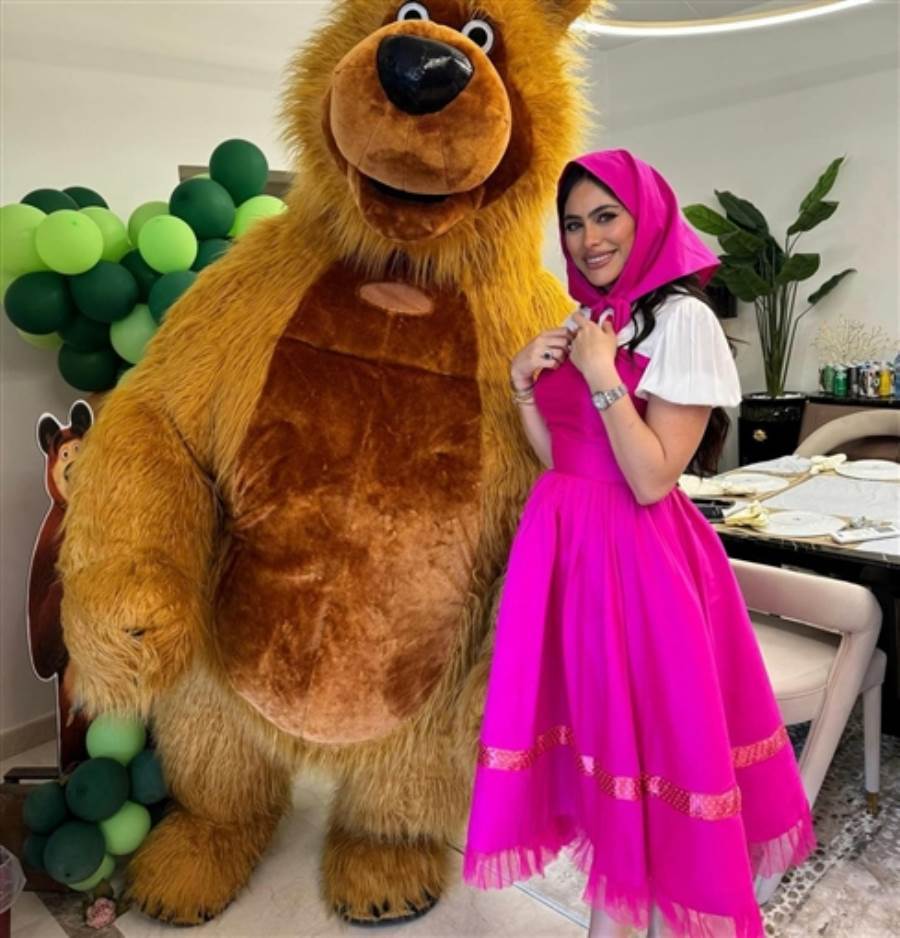 هاجر أحمد تحتفل بيوم ميلاد ابنتها على طريقة "ماشا والدب"
