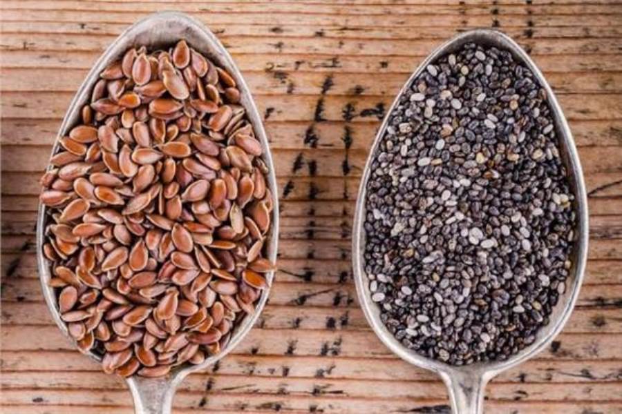 بذور الشيا أم الكتان.. أيهما الأفيد للصحة؟