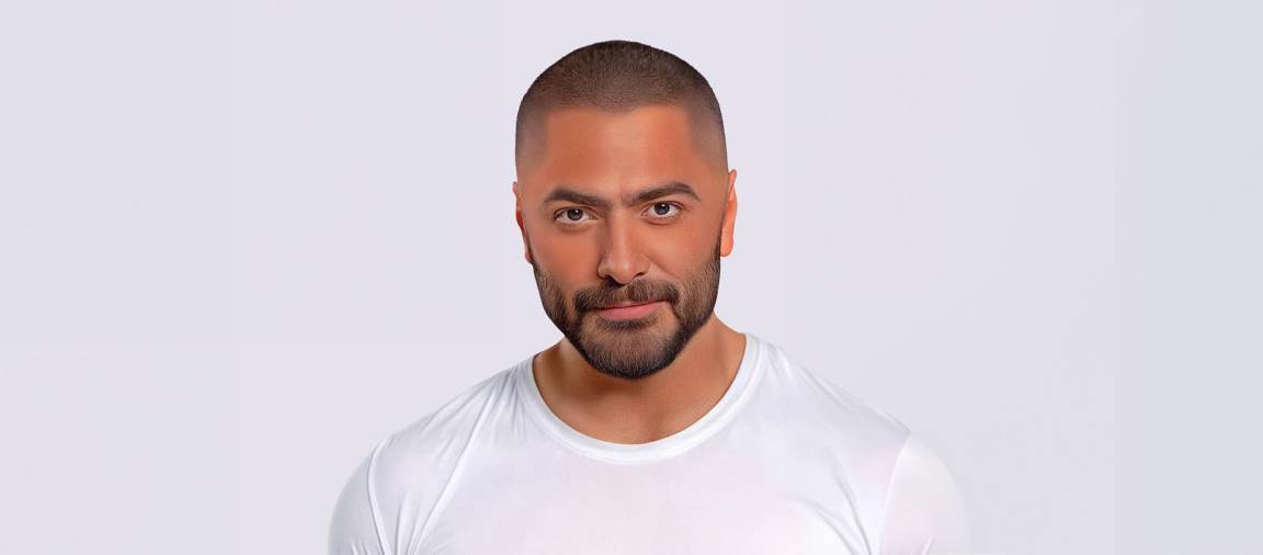 تامر حسني يشوق جمهوره لأحدث أعماله بنيولوك جديد