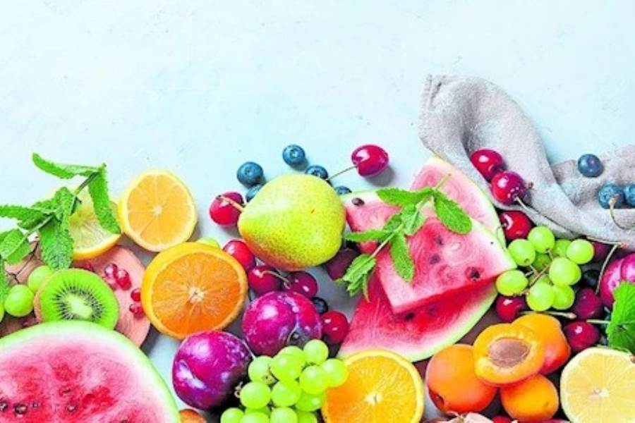  8 فواكه صيفية تنقص الوزن