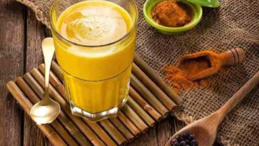 المشروب الذهبي.. فوائد مذهلة لمشروب الحليب بالكركم
