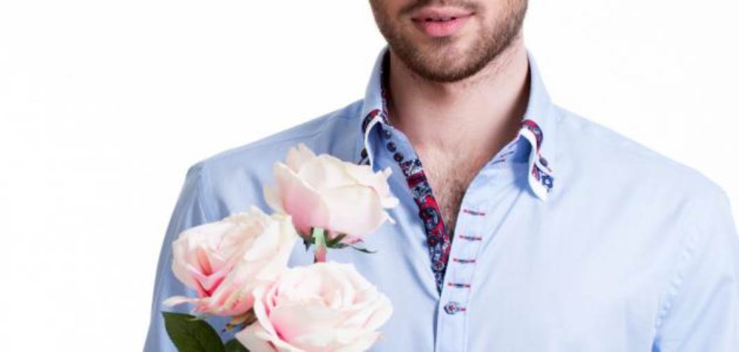 4 أشياء يفعلها الرجل عندما يقع في الحب