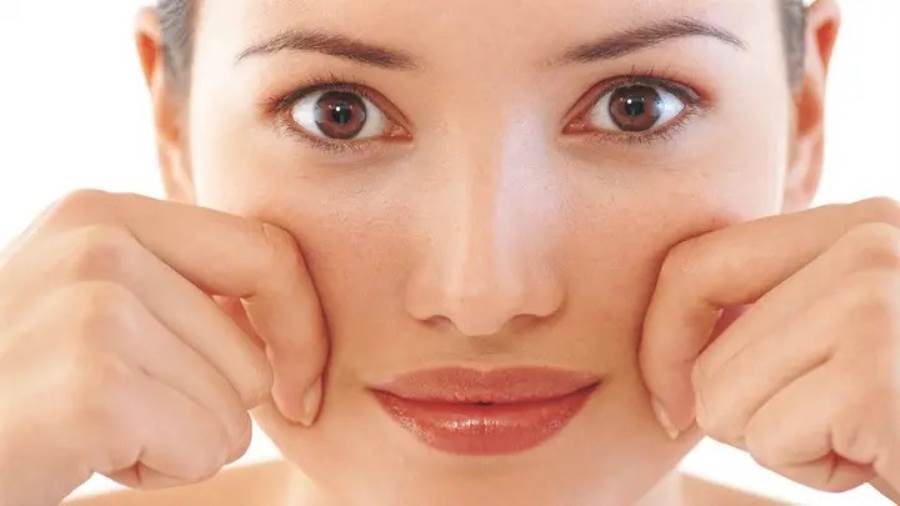 كريمات غنية بالكولاجين بتركيبات فعّالة لشد البشرة 