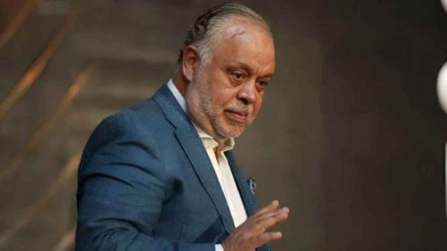 قرار رئاسي عاجل بعلاج كبار الفنانين على نفقة الدولة