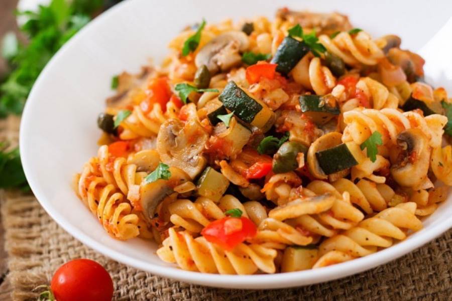 طريقة عمل مكرونة بالخضار على الطريقة الإيطالية