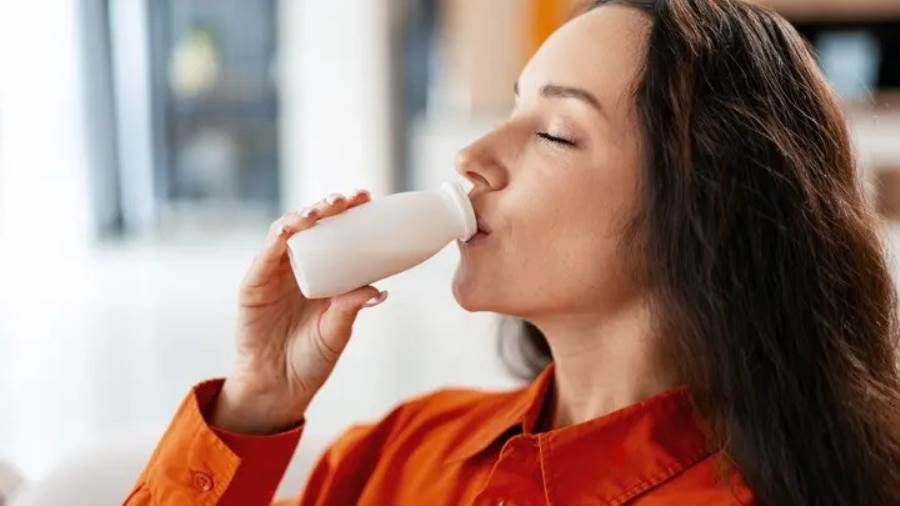 مشروبات غنية بالبروبيوتيك تعزز صحة الأمعاء 