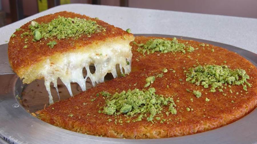 طريقة عمل الكنافة بالجبنة بدون فرن