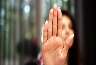 يدا المرأة تعكسان.. أخطر الأسرار!!