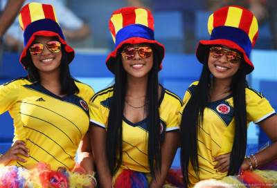 كولومبيات يمتنعن عن الجنس لإجبار الأزواج على إلقاء السلاح