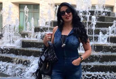 الفنانة سمية الخشاب تتجه الي تصميم الأزياء