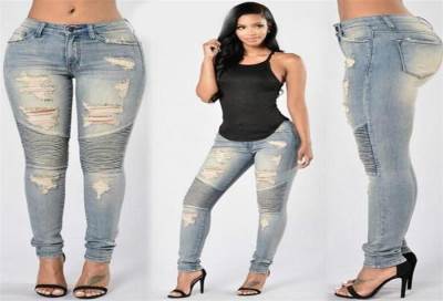 أرتدي الجينز الضيق فهو موضة هذا الموسم