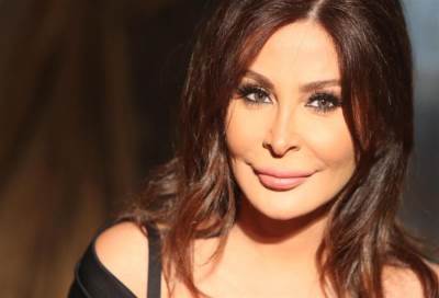 بحضور عدد من حراسها الشخصيين .. اليسا تتوج الفائزات في مسابقة لوكس