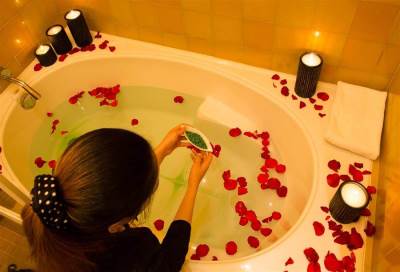 وسط كثير من الجدل ..أفتتاح أول فندق للنساء فقط في الرياض