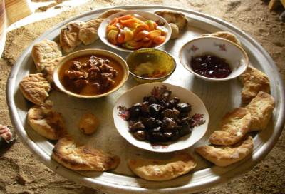 عندما يصبح طبق الطعام السوداني "سفيرا" لبلده في شهر رمضان