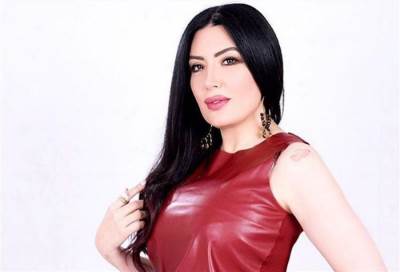 الفنانات المحجبات يفتحن النار على عبير صبري !!