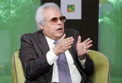 والد أنغام يتهمها بالنكران له كأب .. وانتظار وفاته