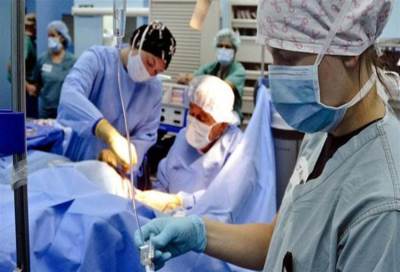 لأول مرة .. فريق ألماني ينجح في زرع  ذراعين كاملين