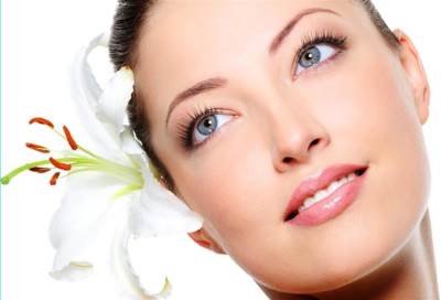 سن ال 40 سنة .. حافظي علي ليونة بشرتك