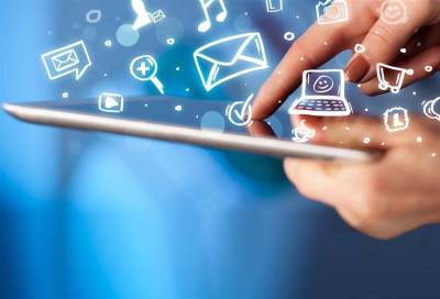 دراسة: الإنترنت "ضروري" لنمو المراهقين نفسيا