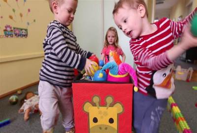 الفوضى .. مطلوبة عند الأطفال لتنمية خيالهم