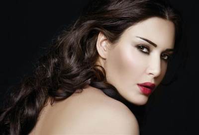 سيرين عبد النور " عدم تواجدي بالقاهرة خطأ وأرفض التنازل من اجل المال "