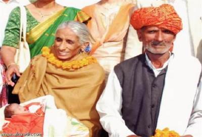 سيدة هندية تنجب وهي في السبعين من عمرها