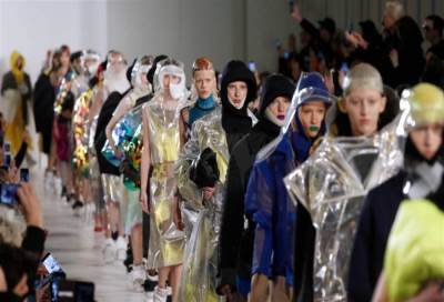 عارضة الأزياء أغنيس دين .. الشخصية المملة لعام 2008