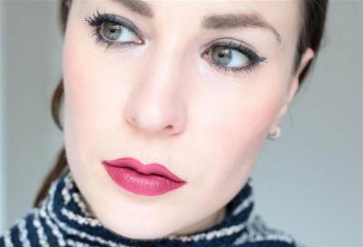 نصائح وخدع مهمة عند وضع الماكياج