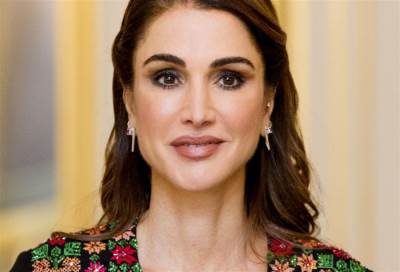 الملكة رانيا تحتل المركز الرابع في قائمة أجمل نساء العالم