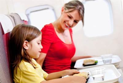 كيف يمكنك البقاء بصحة جيدة أثناء السفر؟