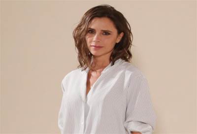 فى حفل توزيع الجوائز السنوية للعاملين في الصناعة .. فيكتوريا بيهكام توصف بأنها «ملكة» الأزياء البريطانية