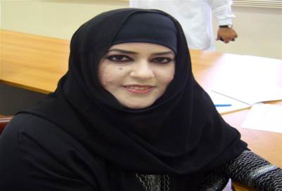 سلوى المطيري .. ناشطة كويتية تدعو إلى حل أزمة العنوسة بشراء النساء للعبيد