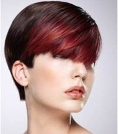 أجمل صيحات تفتيح وتلوين الشعر لهذا الموسم الساخن